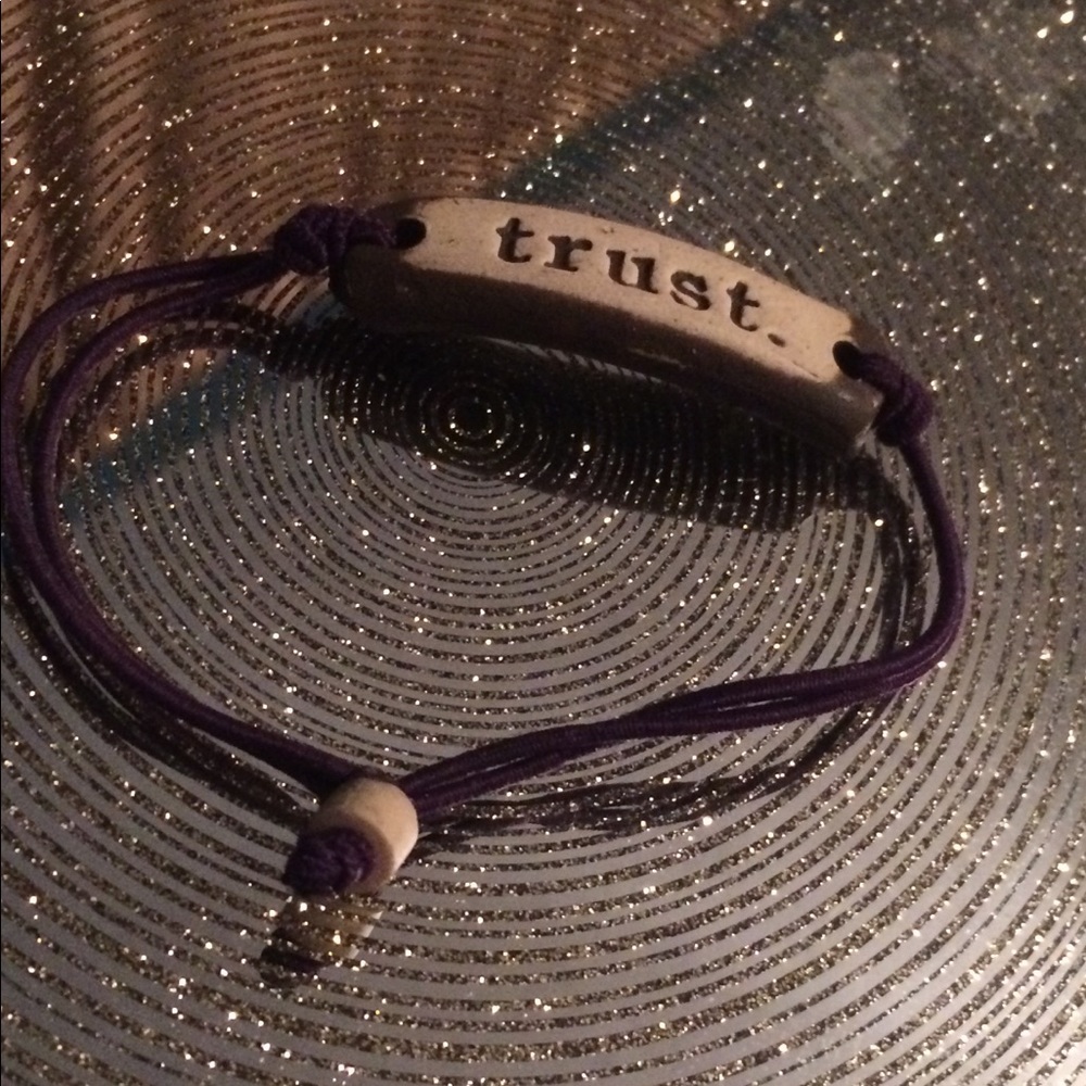 💜 5/$15 💜 MudLOVE bracelet